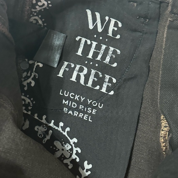 NWT We The Free x Free People Good Luck Gold Metallic Horseshoe Barrel Jeans - Picture 12 of 13